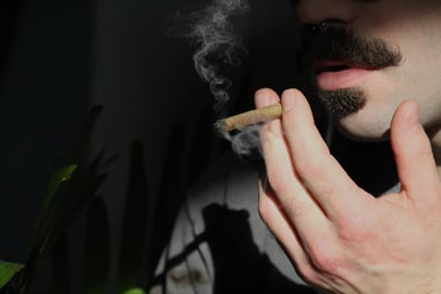 Cannabis zur Beruhigung: Stressabbau & Entspannung